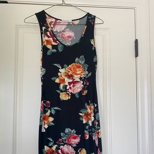 Heart and Hips medi floral dress size small